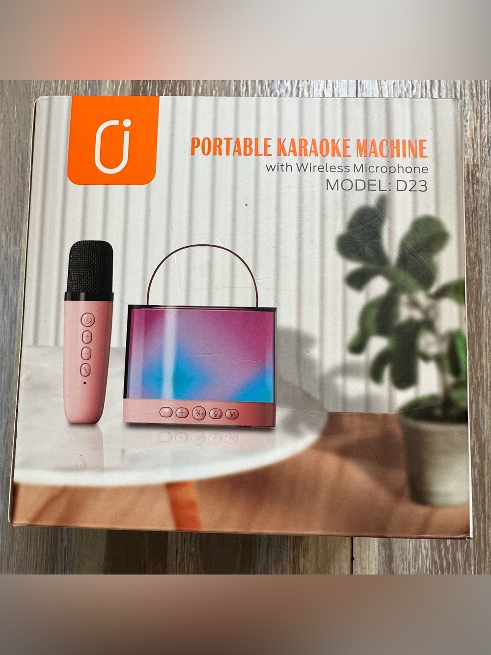 Portable Karaoke Machine with Wireless Microphone - Pinkn NEW, Unopened